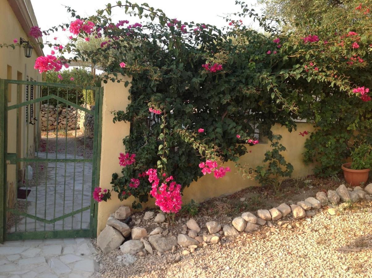 Hostal Vento Del Sud Chiaramonte Gulfi Exterior foto